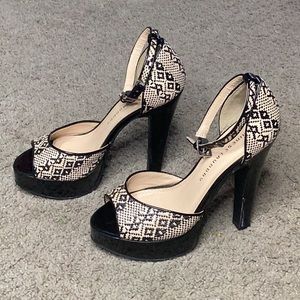 Peep Toe Platform Pumps